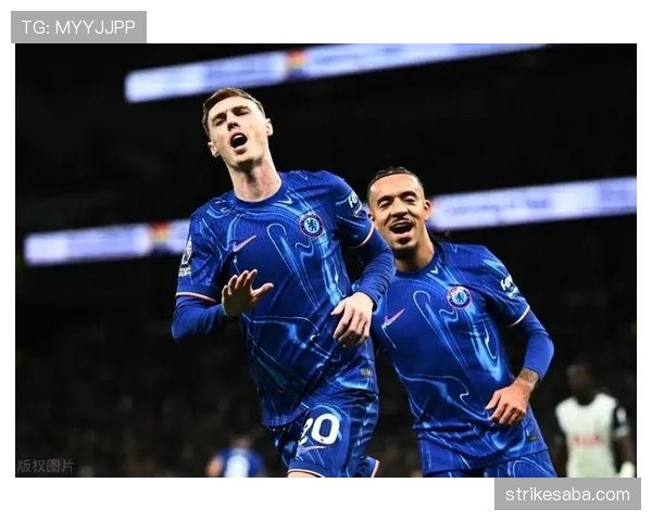 帕尔默回撤接应如何撕开防线：强强对话中的进攻主导与蓝军战术关键